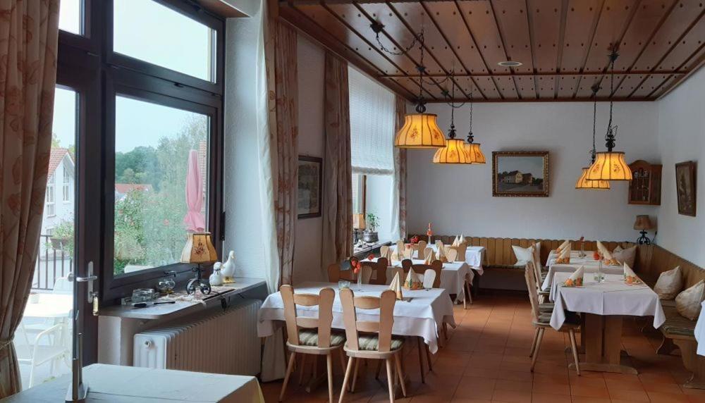 Hotel & Restaurant Krone Waldbronn Zewnętrze zdjęcie