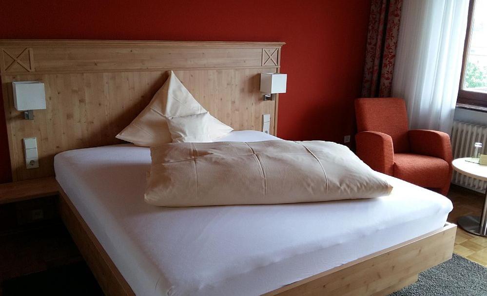 Hotel & Restaurant Krone Waldbronn Zewnętrze zdjęcie