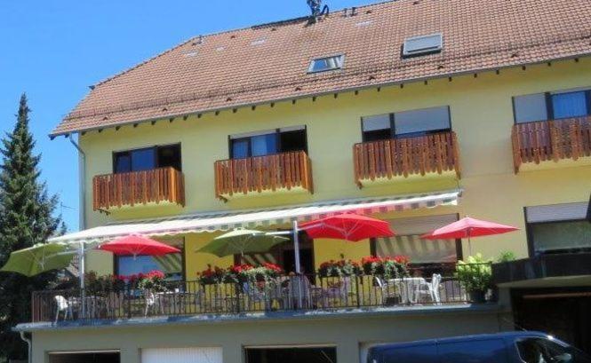 Hotel & Restaurant Krone Waldbronn Zewnętrze zdjęcie